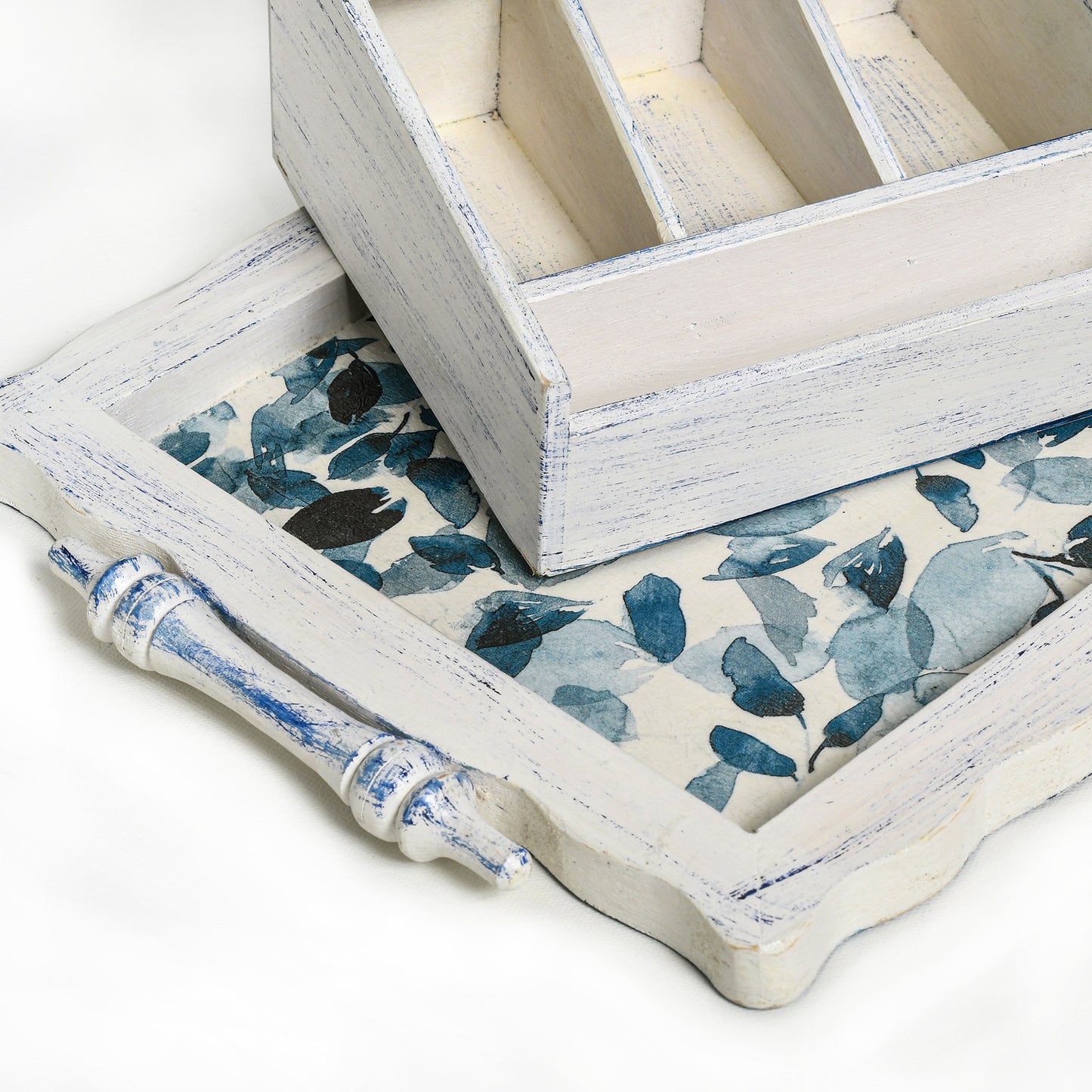 Tray & tea box - blue leaves