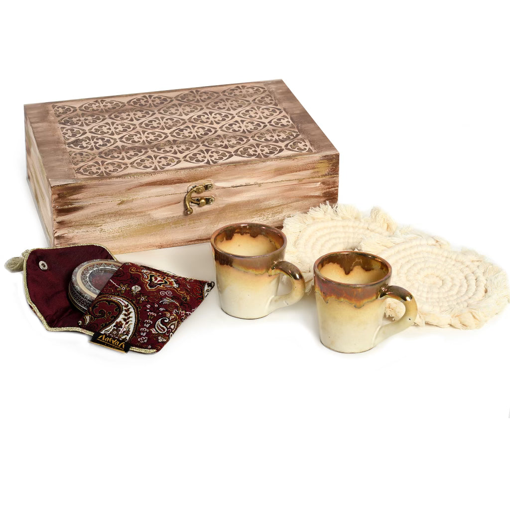 Khaliji gift box.