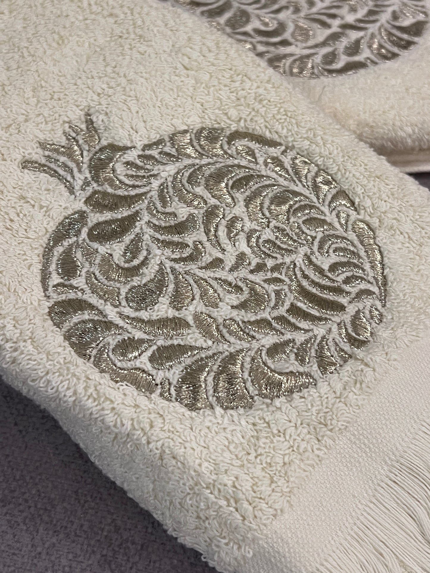 The Rimon Set - Large Off White with gold